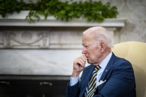 Biden festeggia i dati sul Pil ma “dobbiamo fare di più sui prezzi”