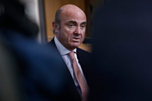 BCE, De Guindos: “un sistema finanziario forte è essenziale per la crescita in Europa”