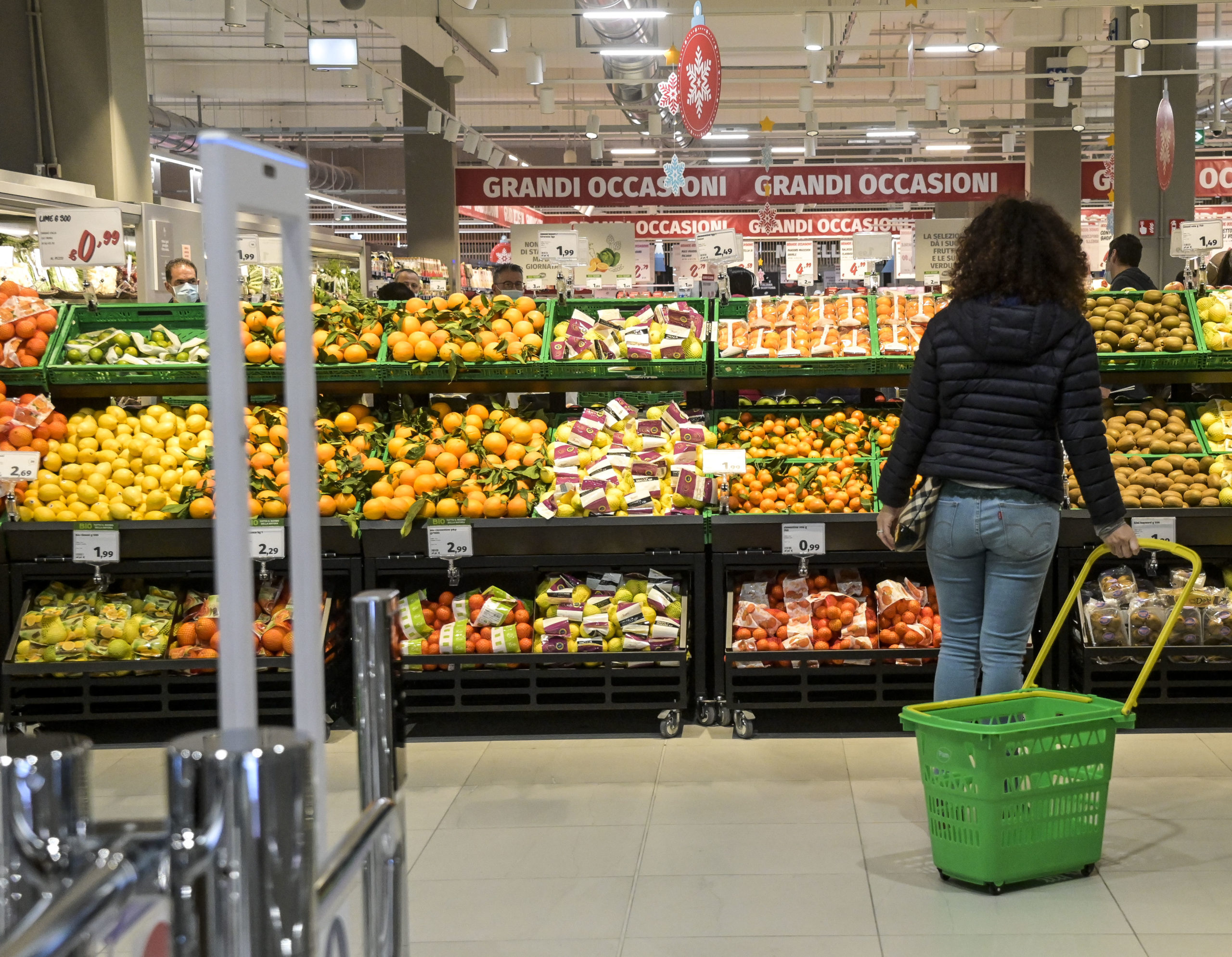 MAXIMO APERTURA CENTRO COMMERCIALE VIA LAURENTINA
SUPERMERCATO ACQUISTI SPESA FRUTTA E VERDURA