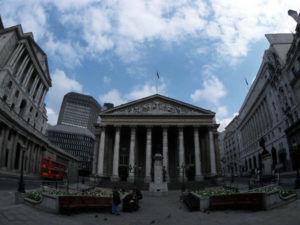 La Bank of England interviene ancora: “Stabilità a rischio”
