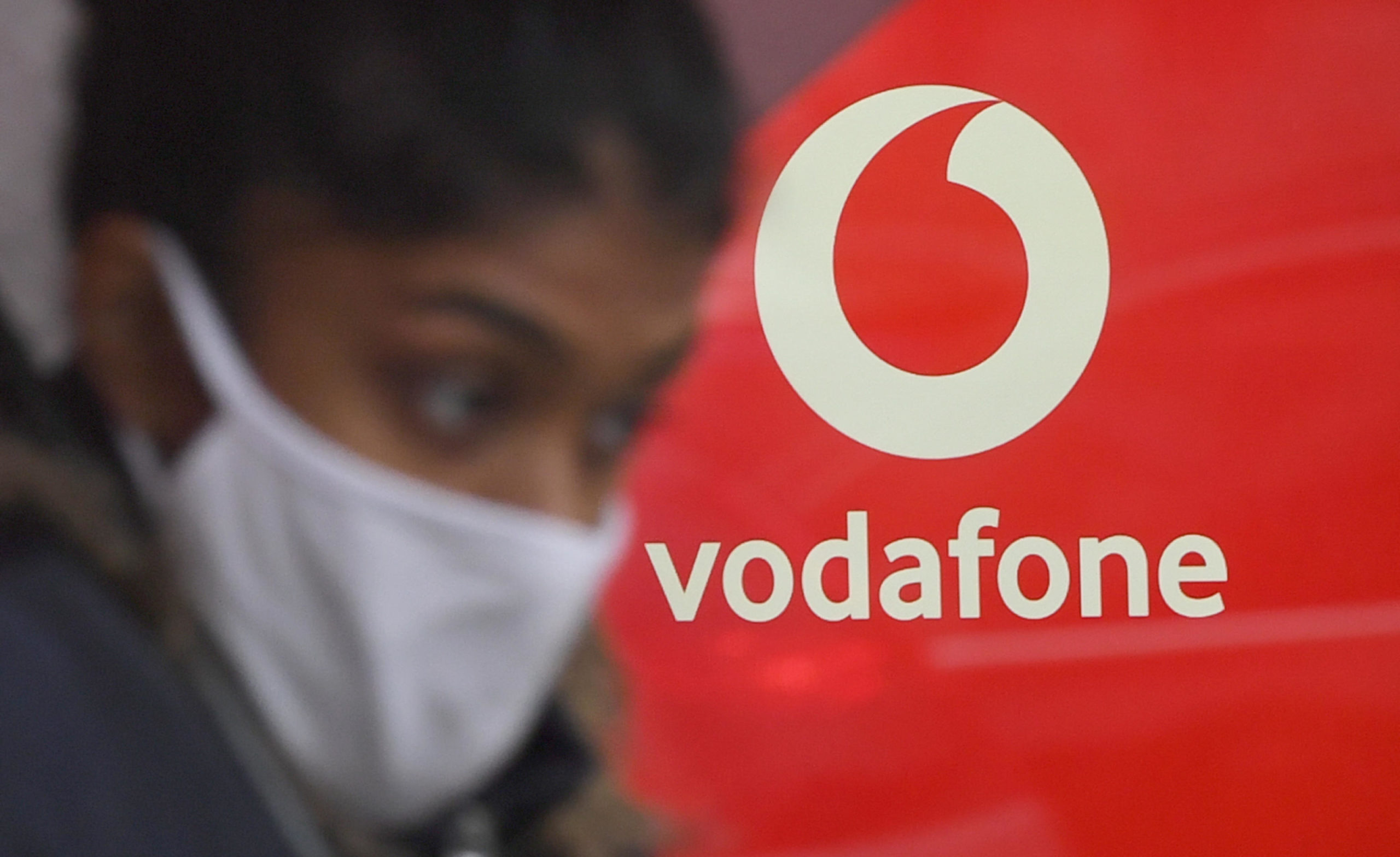 UK, Vodafone e CK Hutchison in trattative per la fusione