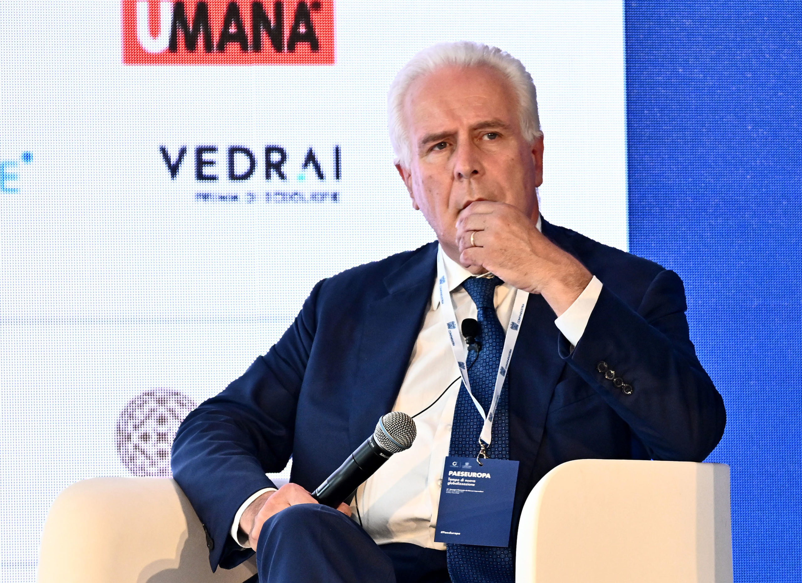 Il presidente della regione Toscana Eugenio Giani, durante il suo intervento per l'apertura del convegno dei Giovani Imprenditori 2022. Rapallo, 24 giugno 2022