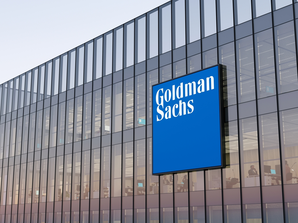 Goldman Sachs sbaraglia le attese in borsa. Ma utile cala del 43%