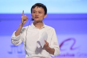 Alibaba, il fondatore Jack Ma rinvia piani per ridurre la sua partecipazione 
