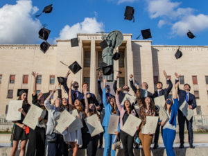 Come riscattare la laurea, per arrivare prima alla pensione