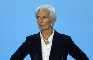 Lagarde, “La Bce è indipendente dalla Fed e si muoverà sulla base dei dati per i tassi”