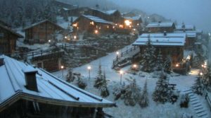 Neve sulle Alpi, gli operatori turistici sperano nel boom bis