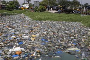 Manovra, Greenpeace: “Rinvio plastic tax ennesimo favore alle lobby”