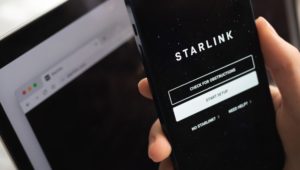 Twitter: Musk acquista “spottone” da 250mila dollari per Starlink