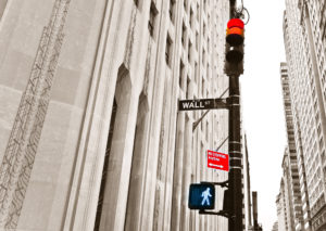 Le trimestrali mandano Wall Street in rosso, molti i titoli sotto pressione