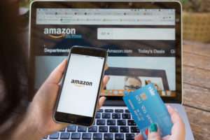 Black Friday e shopping natalizio: Amazon spiega come evitare gli hacker