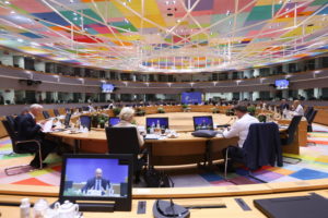 Ue: raggiunto accordo per ambiente e diritti umani in grandi aziende