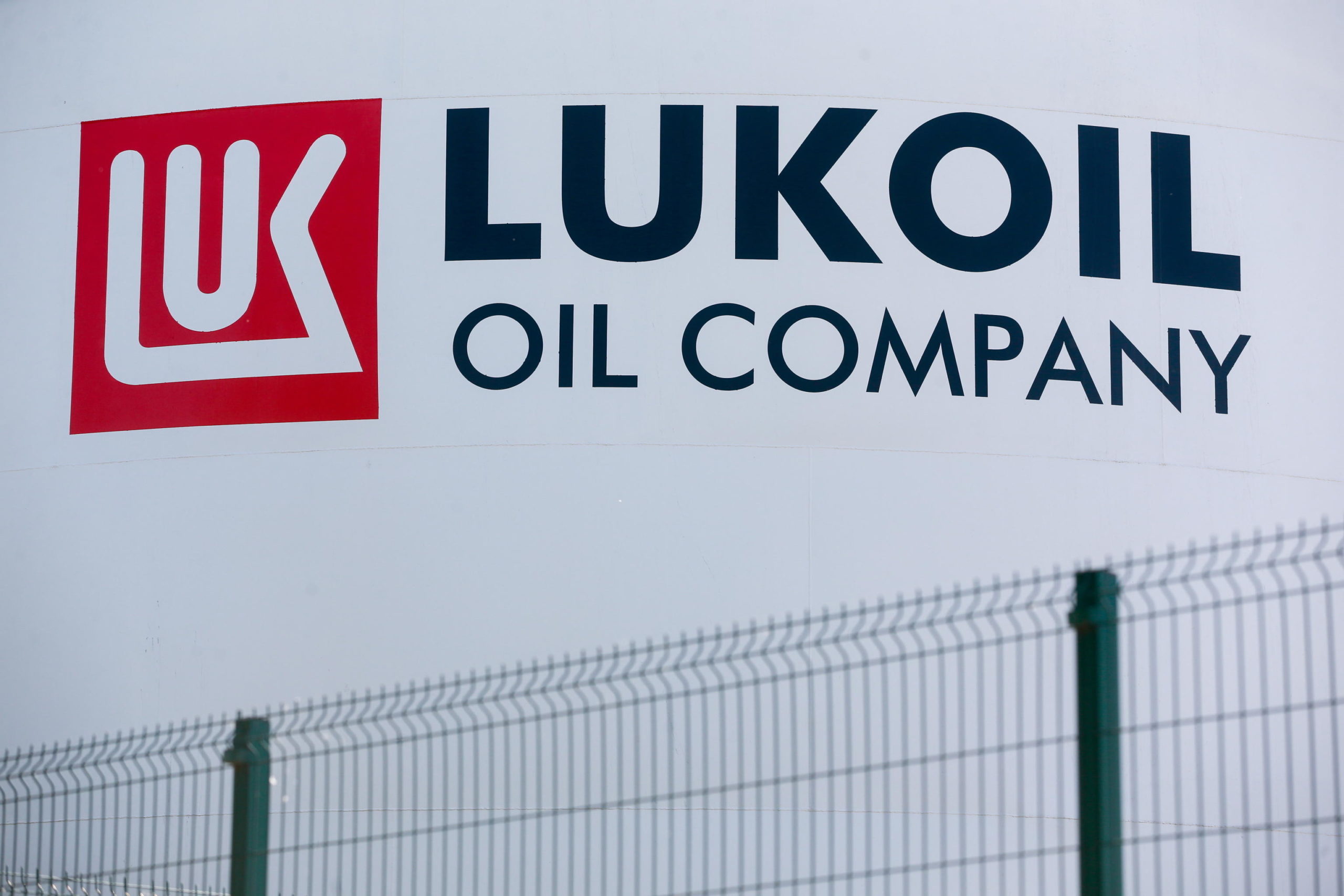 Lukoil vende la raffineria di Priolo a Goi Energy
