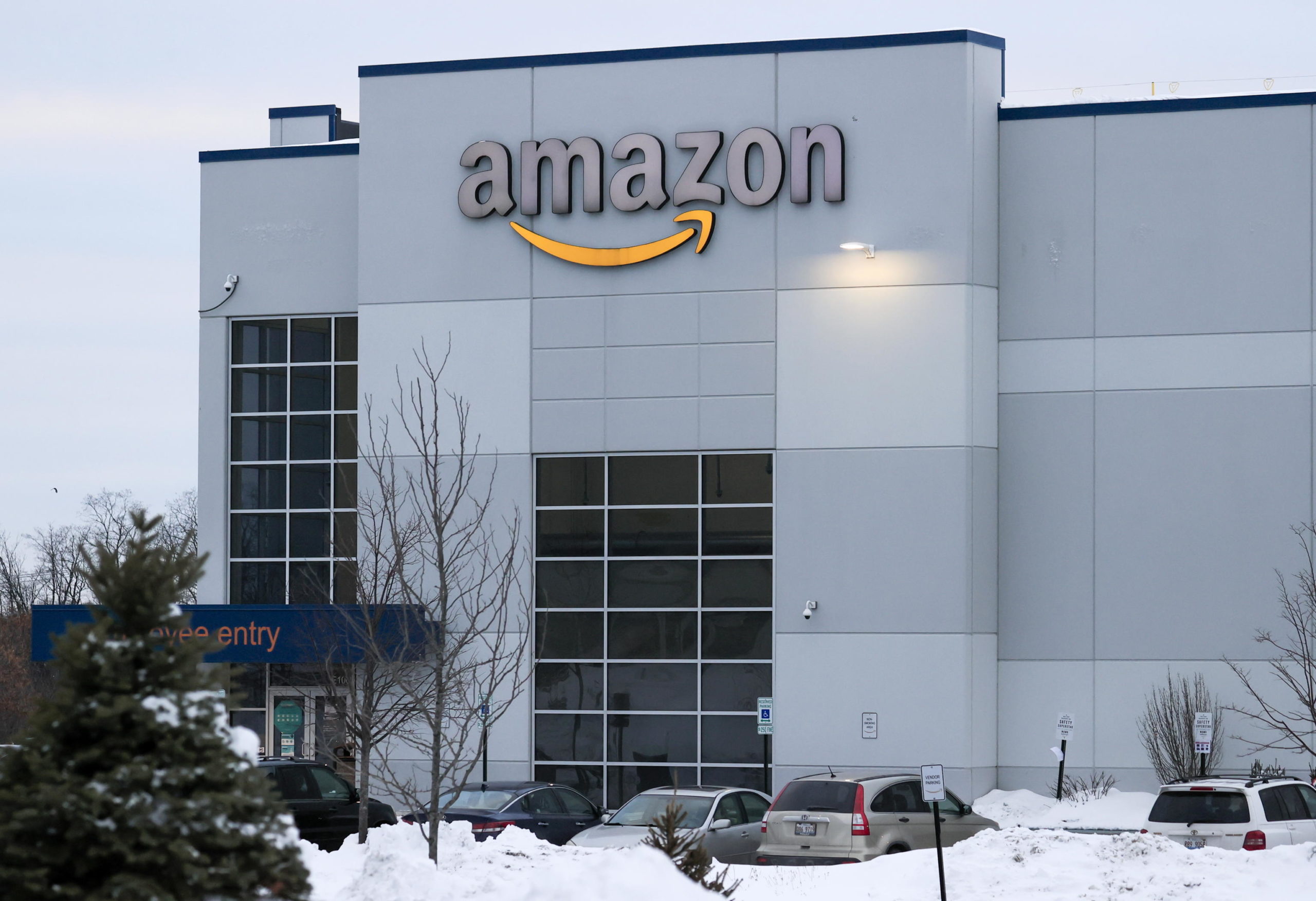 Amazon, il responsabile della logistica John Felton diventa il nuovo CFO di AWS