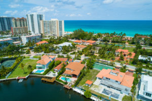 Usa, ancora giù i prezzi delle case. Ma Miami resta a +21%