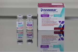 AstraZeneca, Fda ritira farmaco anti-covid. Usato anche in Italia