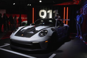 Porsche, il progetto NFT è un flop