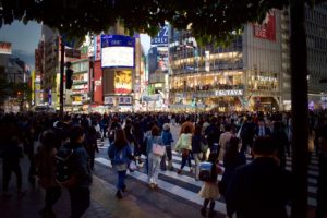 Il Giappone offre un milione di yen ai cittadini affinché lascino Tokyo