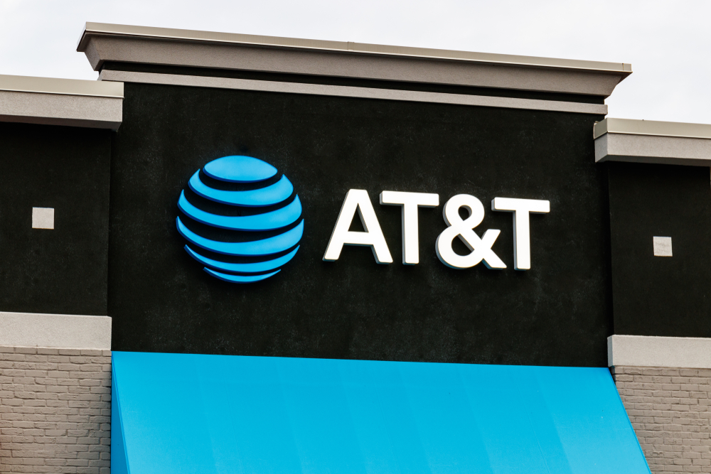 AT&T, quarto trimestre in ribasso