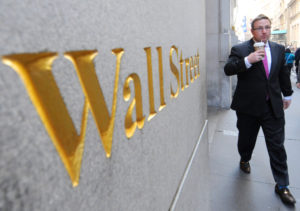 Wall Street apre in calo. Come i conti delle trimestrali