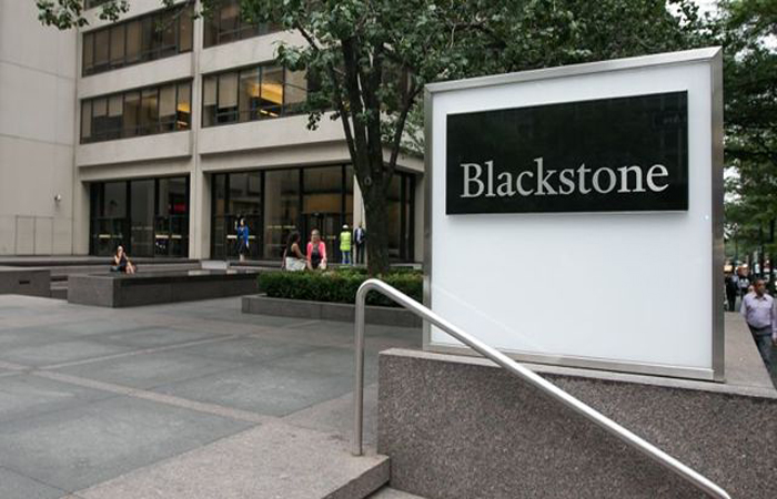 Blackstone rimanda l’obiettivo da un trilione: chiude a 974 mld