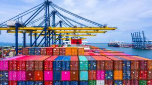 Istat, cala il commercio: a dicembre per l’import -1,1%, per l’export -1,9%
