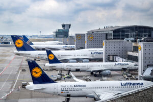 Lufthansa: in tilt i sistemi informatici ed è caos nei voli
