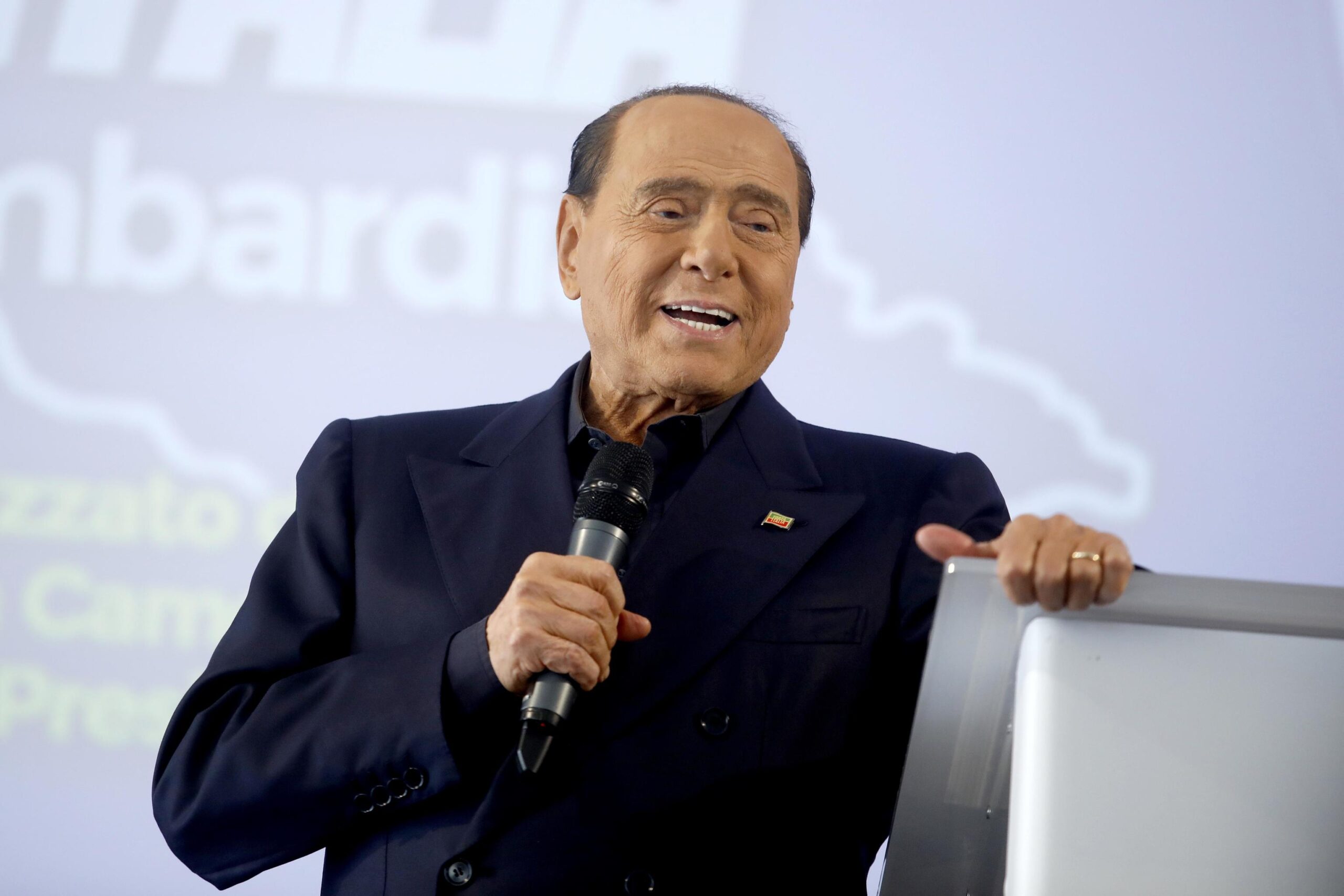 Salute Berlusconi, altra notte tranquilla al San Raffaele