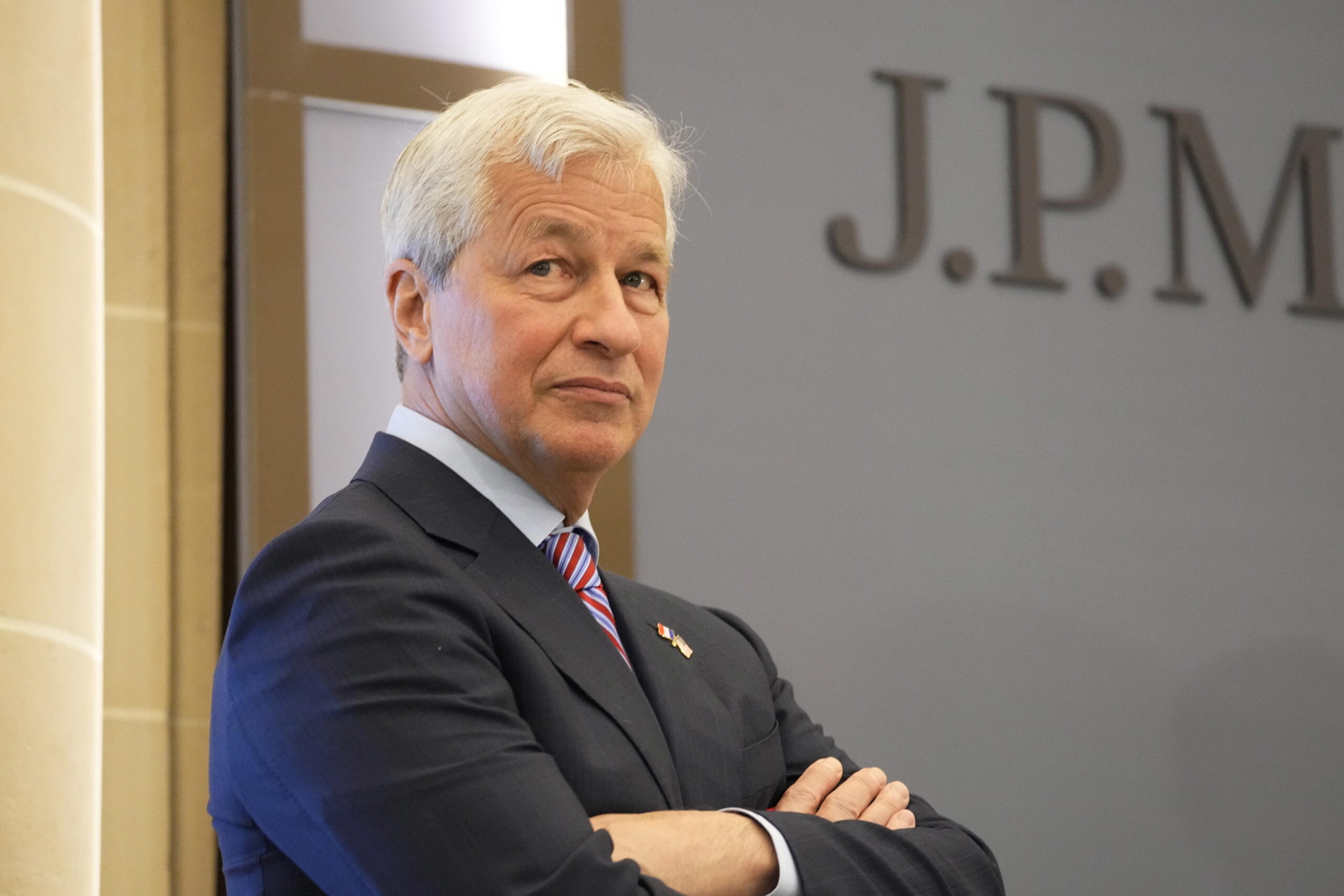 JP Morgan, il ceo Dimon in Cina: “riportare alla normalità i rapporti con gli Usa”