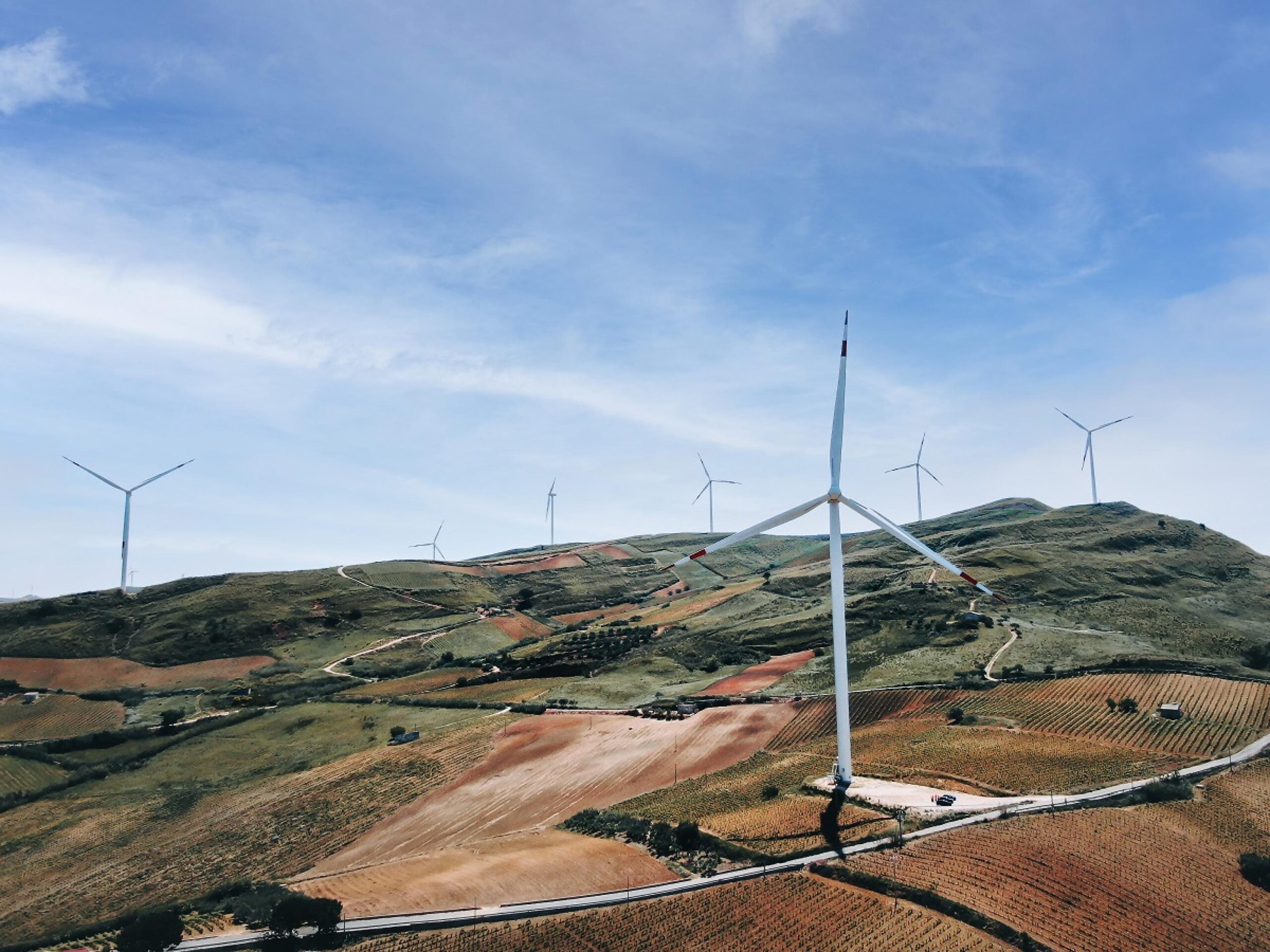 Energie rinnovabili, l’Ue slitta il voto a giugno