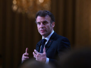 La Francia lancia il fronte nucleare. Senza l’Italia (per ora)