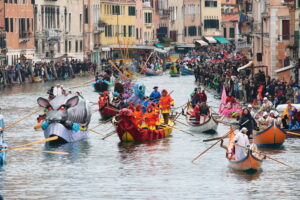 Carnevale, milioni di italiani in viaggio. Business da tre miliardi