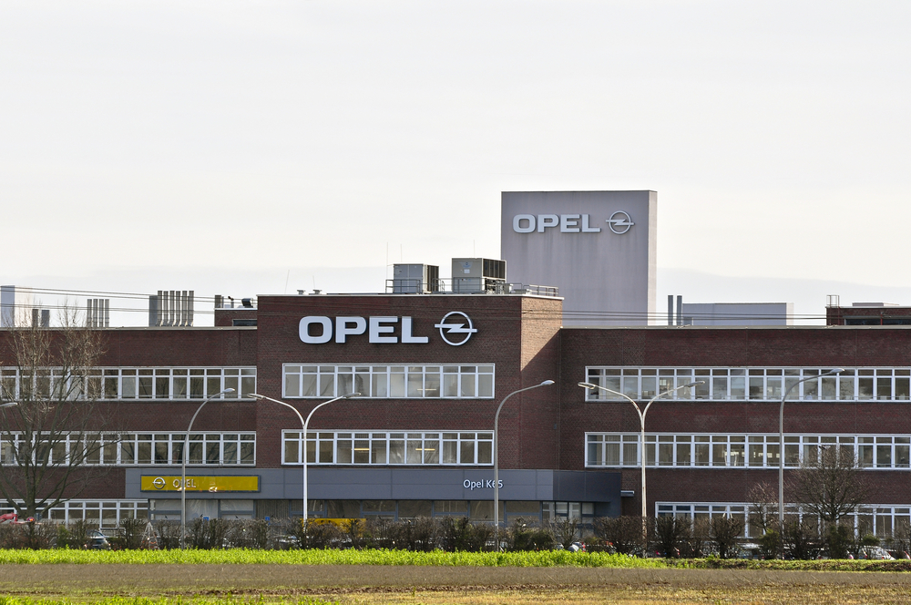 Stellantis, Hochgeschurtz: “Opel giù per… mancanza di autisti”