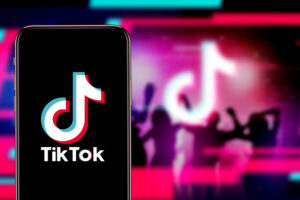 Usa contro TikTok: via dai dispositivi e sitemi federali