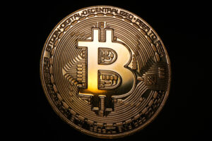 Bitcoin, il ceo di BlackRock insiste: “bisogna renderlo più accessibile”