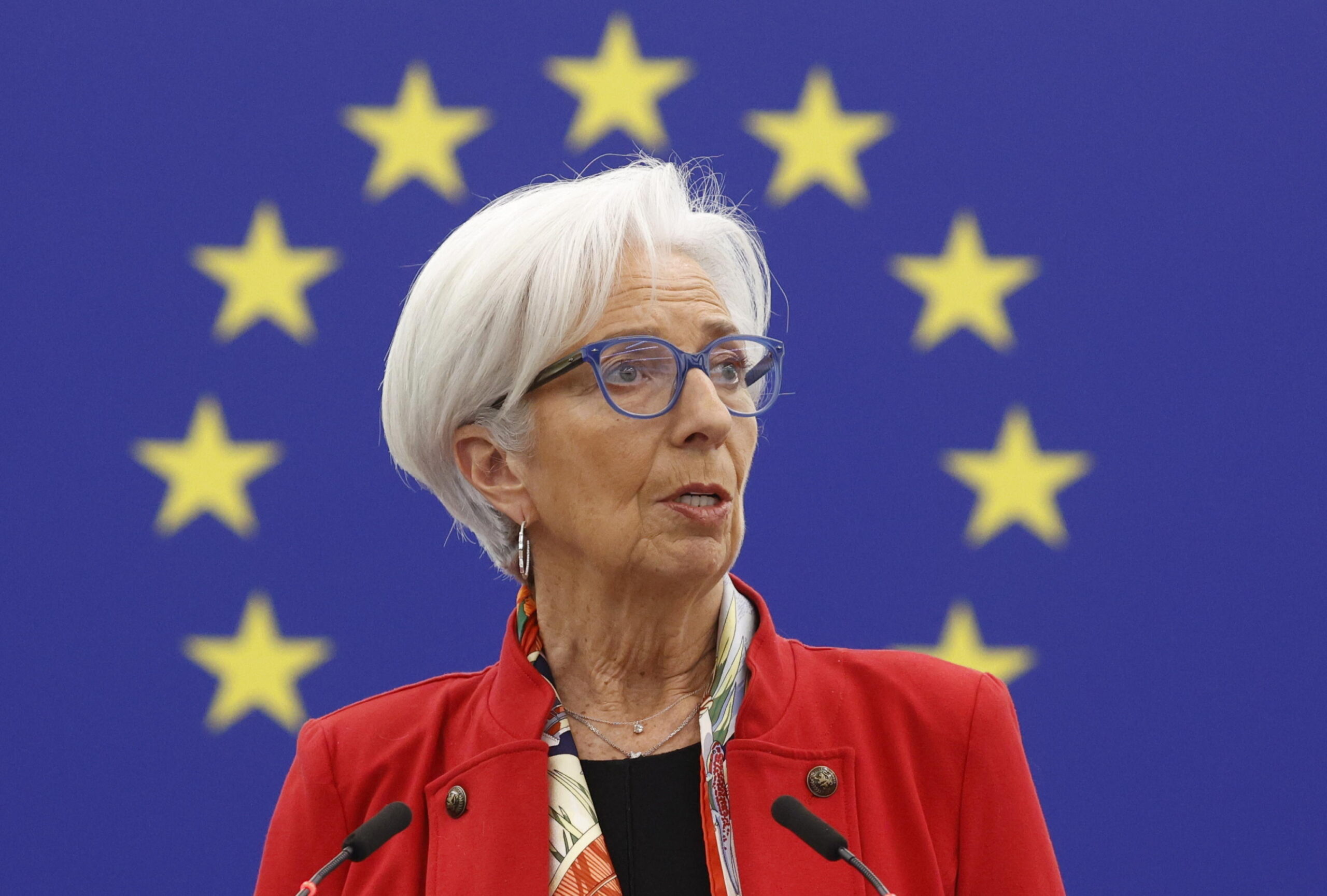 Eurosummit, Lagarde: “l’inflazione scende e l’economia si riprende nel 2024”