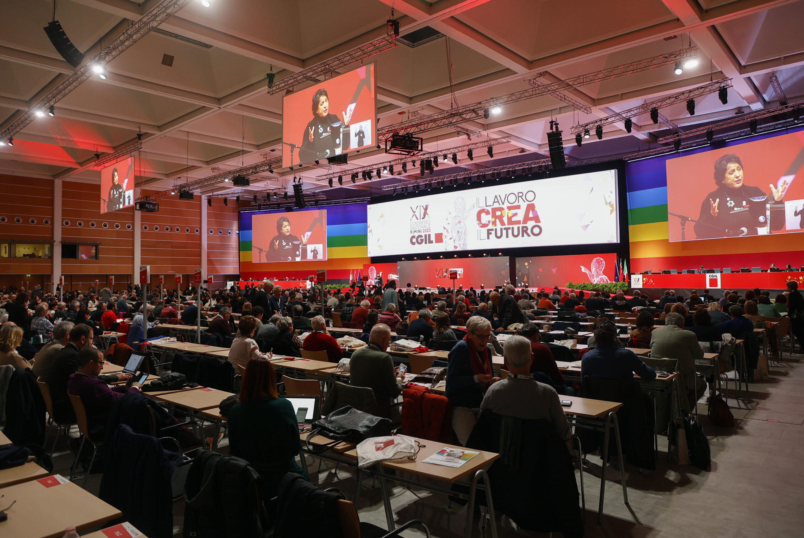La platea del XIX congresso nazionale della CGIL 'Il lavoro crea il futuro'. Rimini, 16 Marzo.ANSA /ELISABETTA BARACCHI