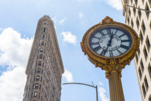 New York, venduto all’asta l’iconico Flatiron Building ma il nuovo compratore non paga
