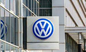 Volkswagen: salgono i ricavi ma scendono gli utili nel primo semestre