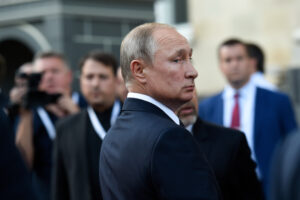 Guerra, Putin: “Pronta linea per armi nucleari”. Nordstream? “Sabotaggio Cia”