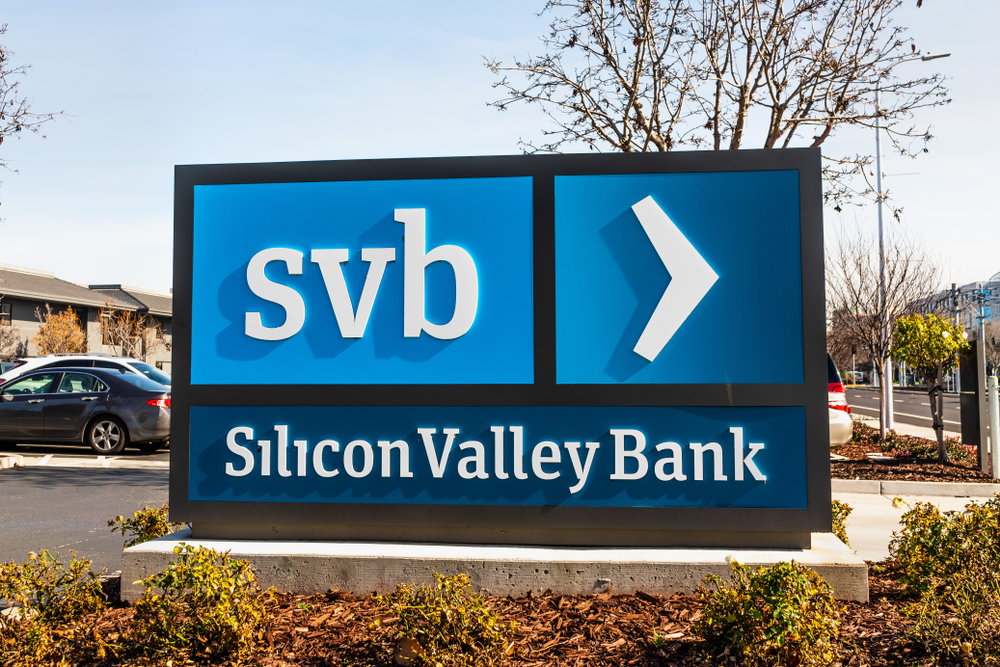 Banche sotto pressione dopo il crollo di SVB Financial Group