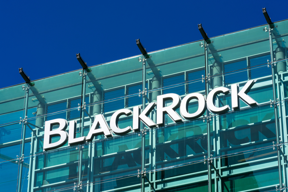 BlackRock, record per gli asset in gestione: 10,5 triloni di dollari (+15%)