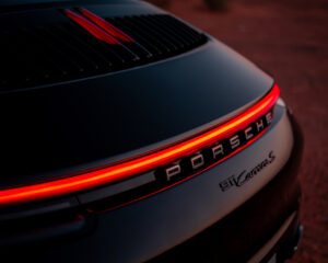 Porsche, utile record per il 2022 grazie all’aumento delle consegne. Miglior risultato della storia