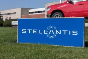 Batterie, accordo tra Stellantis e Alliance per la fornitura di materiali