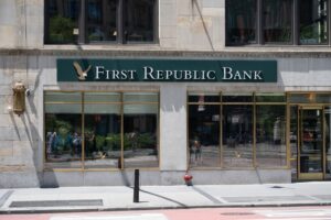 First Republic Bank, scende in campo il Governo Usa per il salvataggio urgente