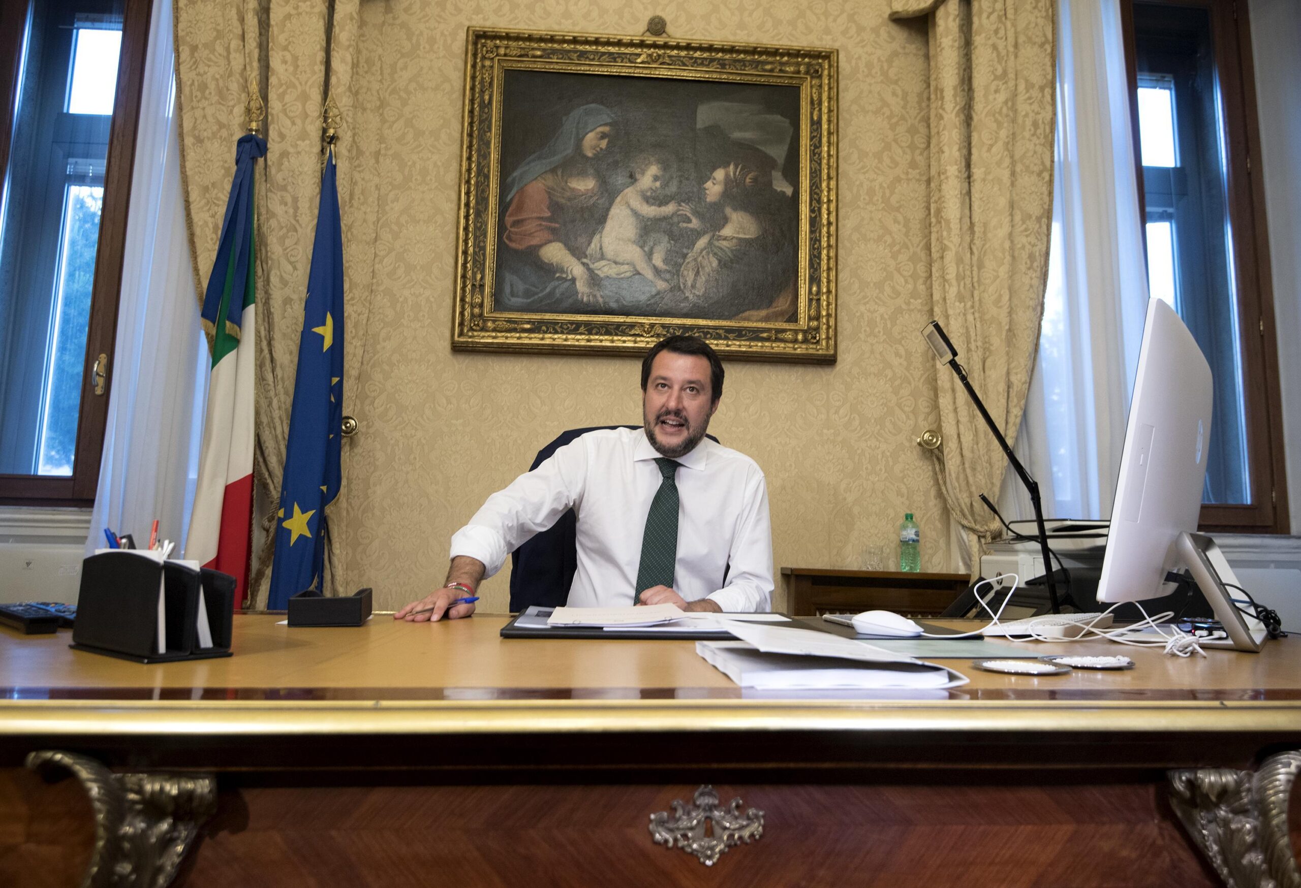 Italian Vice minister and Interior Minister, Matteo Salvini, at the desk that belonged to Giovanni Giolitti and now in his office, on the occasion of his installation at the Ministry of the Interior at the Interior Ministry, Rome, 1 June 2018. ANSA/ CLAUDIO PERI