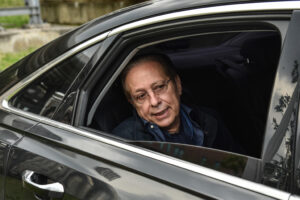 Berlusconi, parenti e amici “molto positivi”. Guarderà il Monza