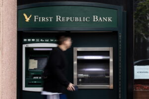 First Republic Bank, i conti: ritirati oltre 70 miliardi