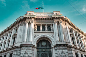 Bankitalia avverte: attenzione all’aumento dei tassi