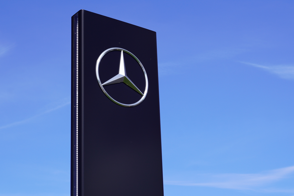 Mercedes Benz richiamerà 116.020 veicoli per un collegamento a terra non protetto